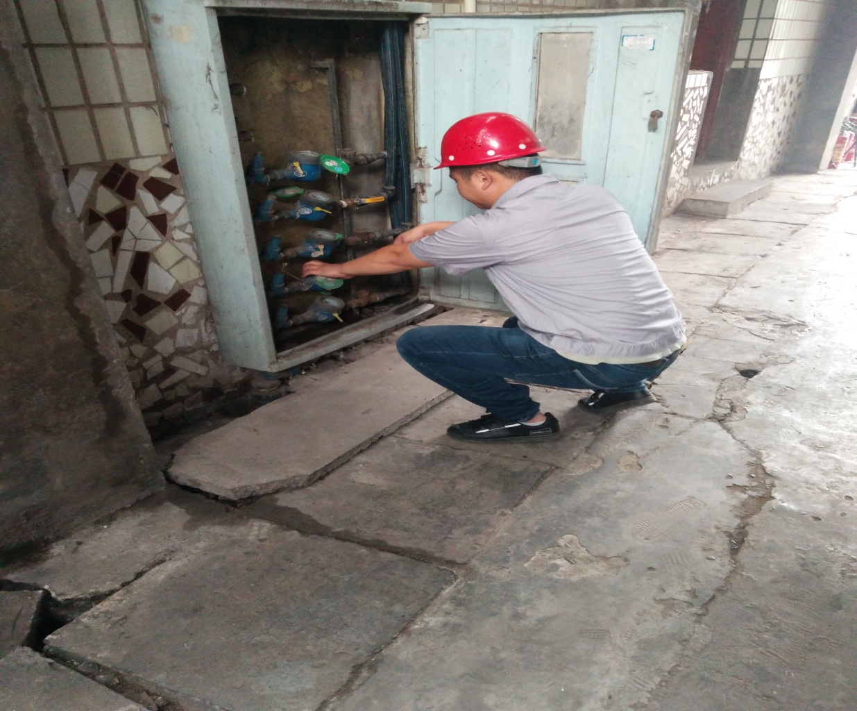 盡心服務(wù),只為您滿意                           ----營(yíng)銷部服務(wù)紀(jì)實(shí)