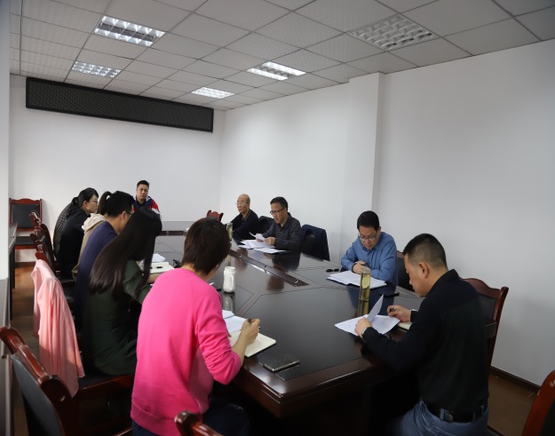 公司黨委書(shū)記周燕賓專題聽(tīng)取公司紀(jì)委和監(jiān)督部門工作匯報(bào)