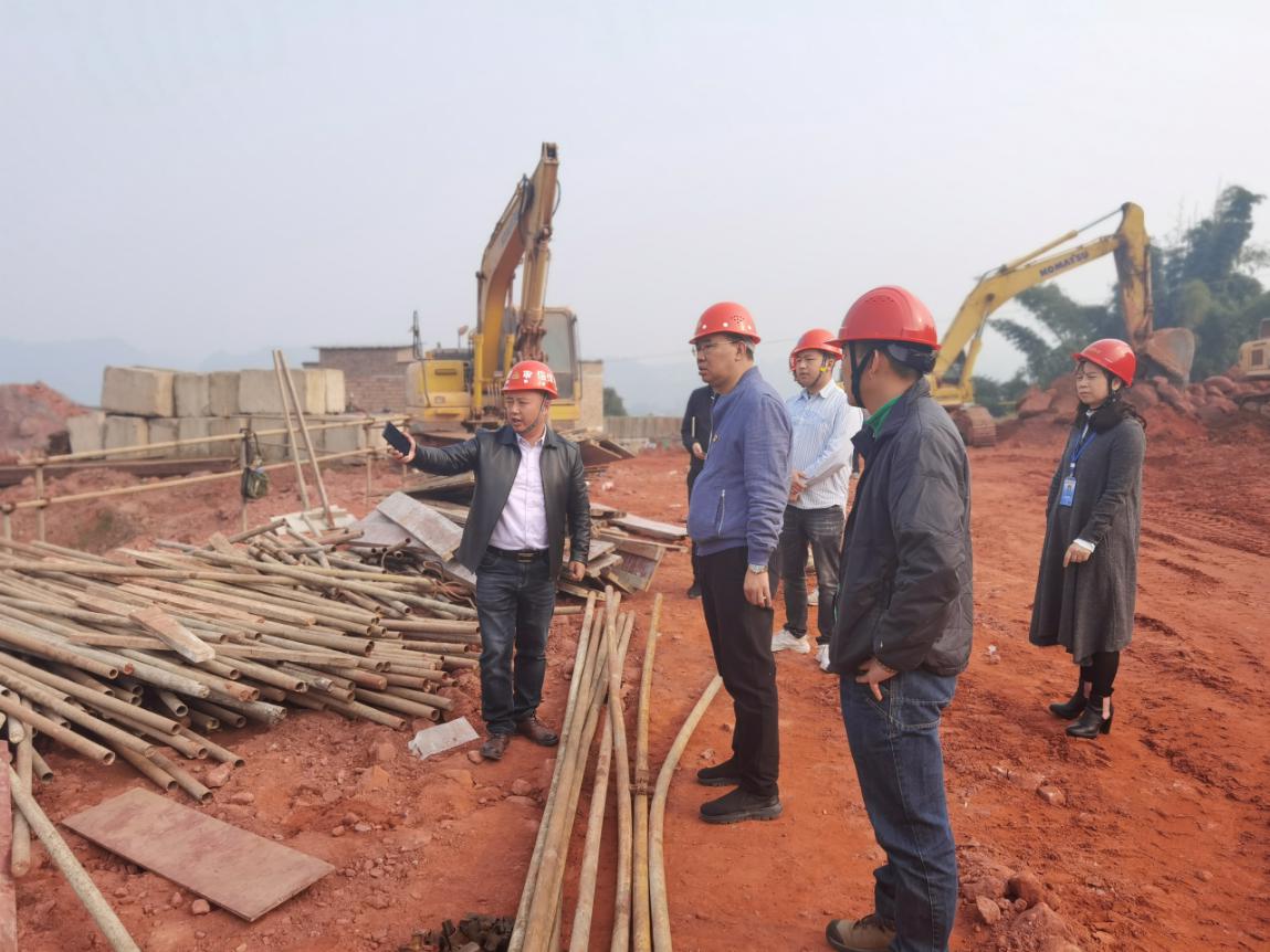 集團(tuán)公司黨委委員、副總經(jīng)理任大慶督查指導(dǎo)高捷水廠在建工程