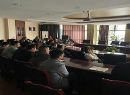 高舉防腐旗幟，弘揚(yáng)時(shí)代正氣