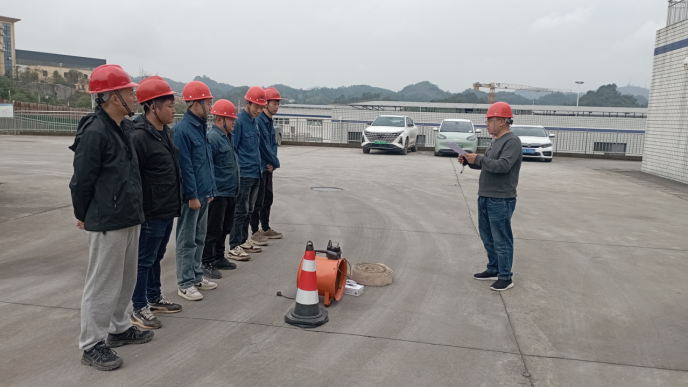 以演促防  以練備戰(zhàn)——興文項目部開展?；镄孤稇?yīng)急演練