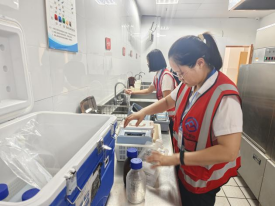 供水服務(wù)進(jìn)校園 滴滴清源沁人心——臨港公司支部、投資公司支部聯(lián)合開展“為民辦實(shí)事”主題黨日活動(dòng)